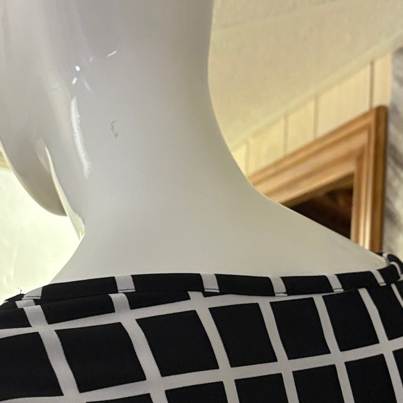 MICHAEL KORS Filigree Checkered Print Shift Dress Black, medium - Picture 6 of 11